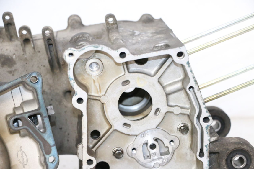 photo de ENGINE CRANKCASE SYM CROX 4T 50 (2016 - 2023) - Used quality zoom