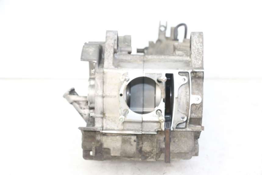 photo de ENGINE CRANKCASE DAELIM BESBI 125 (2007 - 2008) - Surface and material condition