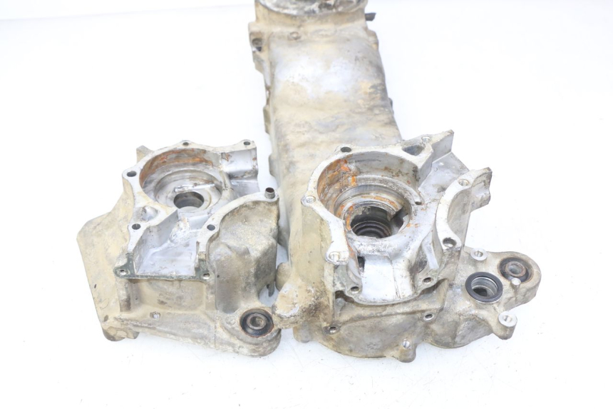 photo de ENGINE CRANKCASE DAELIM S FIVE 2T 50 (2005 - 2009) - Component zoom