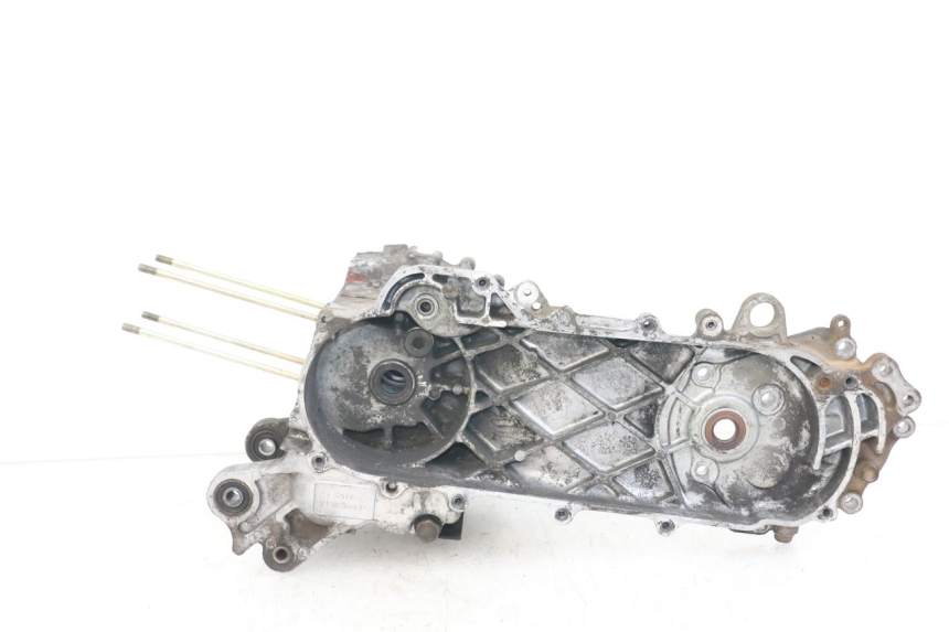 photo de ENGINE BOTTOM CASE KYMCO DINK 4T 50 (2007 - 2018) - Main view