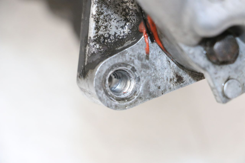 photo de ENGINE BOTTOM CASE KYMCO DINK 4T 50 (2007 - 2018) - Additional view of the item