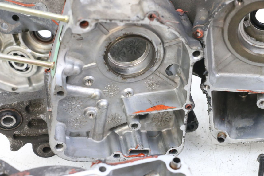 photo de ENGINE BOTTOM CASE KYMCO DINK 4T 50 (2007 - 2018) - Used quality zoom