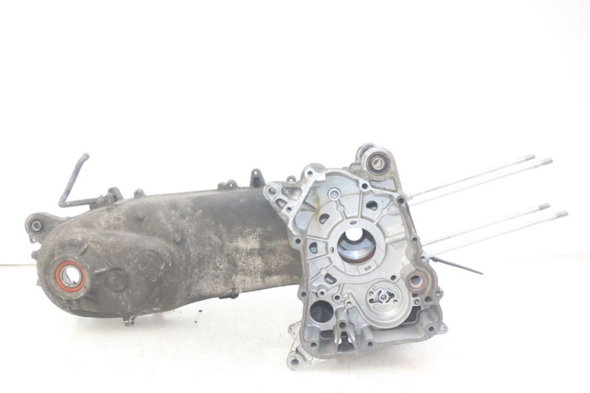 photo de ENGINE LOWER CASING KYMCO DINK STREET 125 (2009 - 2014) - Distinctive features