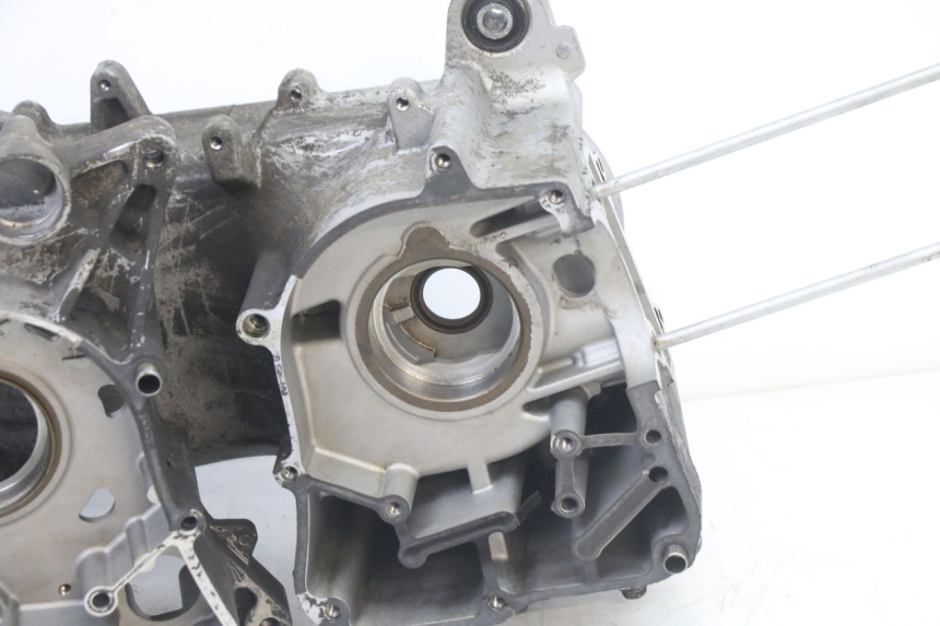 photo de ENGINE LOWER CASING KYMCO DINK STREET 125 (2009 - 2014) - Markings and original references