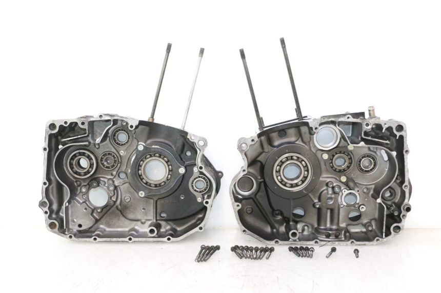 photo de ENGINE CRANKCASE SUZUKI DR S 600 (1985 - 1989) - Component detail