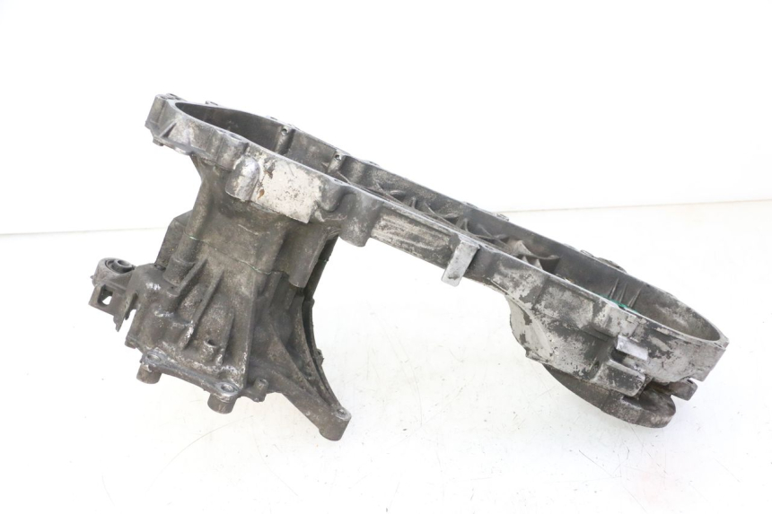 photo de ENGINE LOWER CASING PEUGEOT ELYSTAR 50 (2002 - 2014) - Additional view of the item