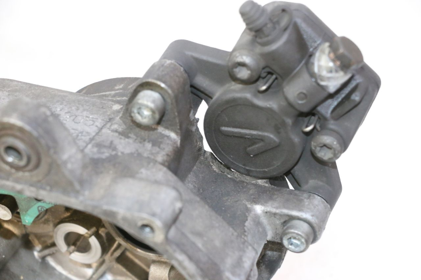 photo de ENGINE LOWER CASING PEUGEOT ELYSTAR 50 (2002 - 2014) - Fixing points details