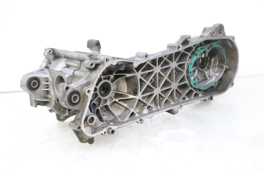 photo de ENGINE LOWER CASING PEUGEOT ELYSTAR 50 (2002 - 2014) - Main view