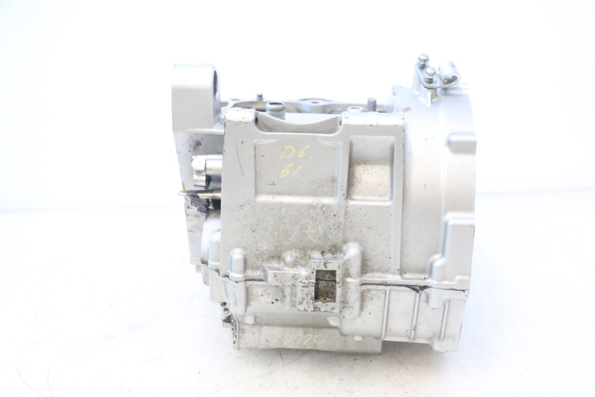 photo de ENGINE CRANKCASE KAWASAKI ER-6 ER6 N 650 (2005 - 2009) - Distinctive features