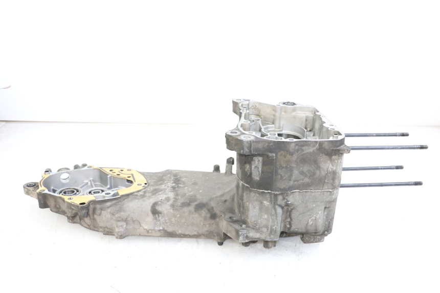 photo de BOTTOM ENGINE CASING HONDA FES S-WING SWING ABS 125 (2007 - 2015) - Component detail