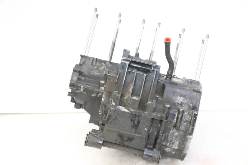 photo de ENGINE CRANKCASE YAMAHA FJ 36Y 1100 (1984 - 1985) - Distinctive features