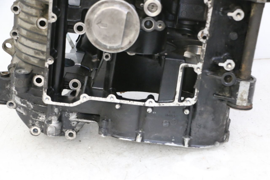 photo de ENGINE CRANKCASE YAMAHA FJ 36Y 1100 (1984 - 1985) - Alternative angle