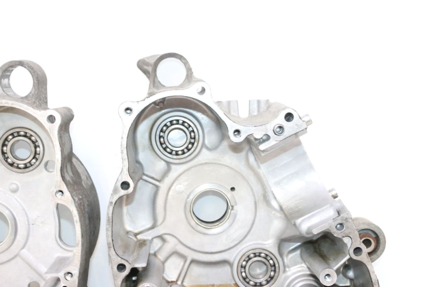 photo de ENGINE CRANKCASE HONDA FJS SILVER WING SILVERWING 400 (2005 - 2008) - Alternative angle