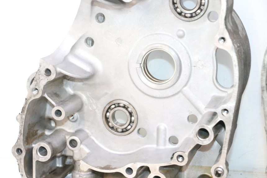 photo de ENGINE CRANKCASE HONDA FJS SILVER WING SILVERWING 400 (2005 - 2008) - Spare part profile view