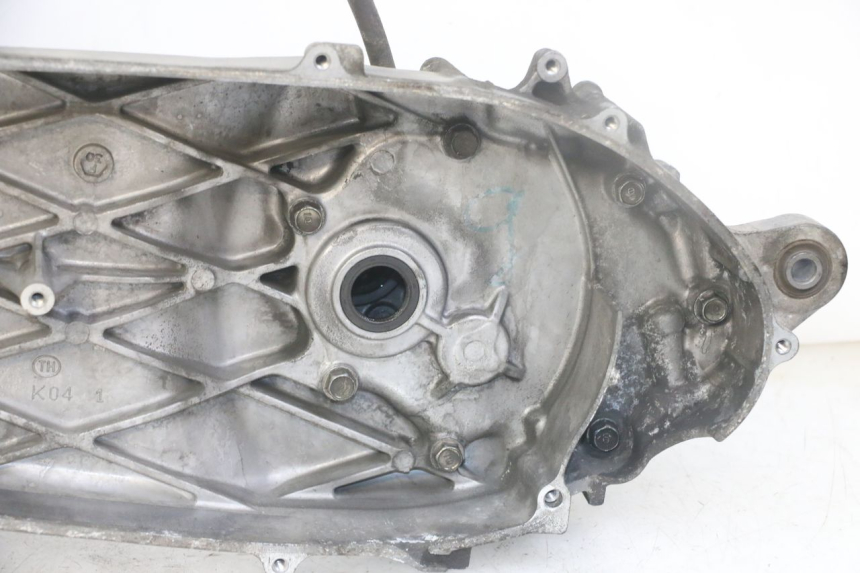 photo de ENGINE CRANKCASE HONDA FORZA ABS 300 (2013 - 2017) - Distinctive features