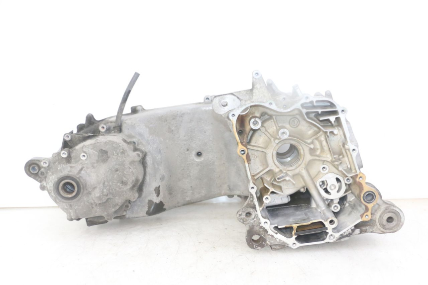 photo de ENGINE CRANKCASE HONDA FORZA ABS 300 (2013 - 2017) - Checked used part
