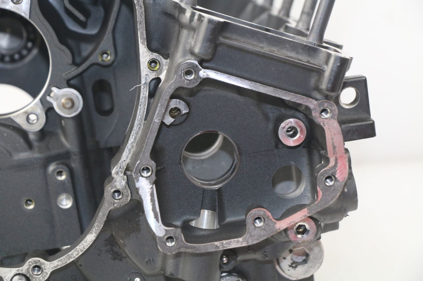 photo de ENGINE CRANKCASE YAMAHA FZ8 800 (2010 - 2016) - Markings and original references