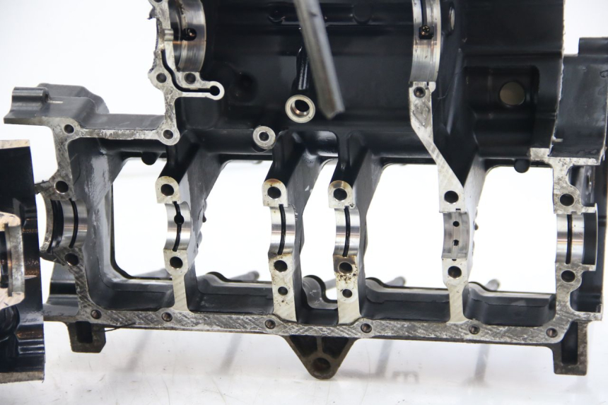 photo de ENGINE LOWER CASING YAMAHA FZS FAZER 600 (2001 - 2003) - Alternative perspective