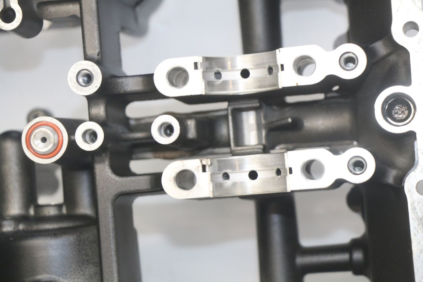 photo de ENGINE BOTTOM CASE YAMAHA FZS FAZER 600 (1998 - 2001) - Focus on structure