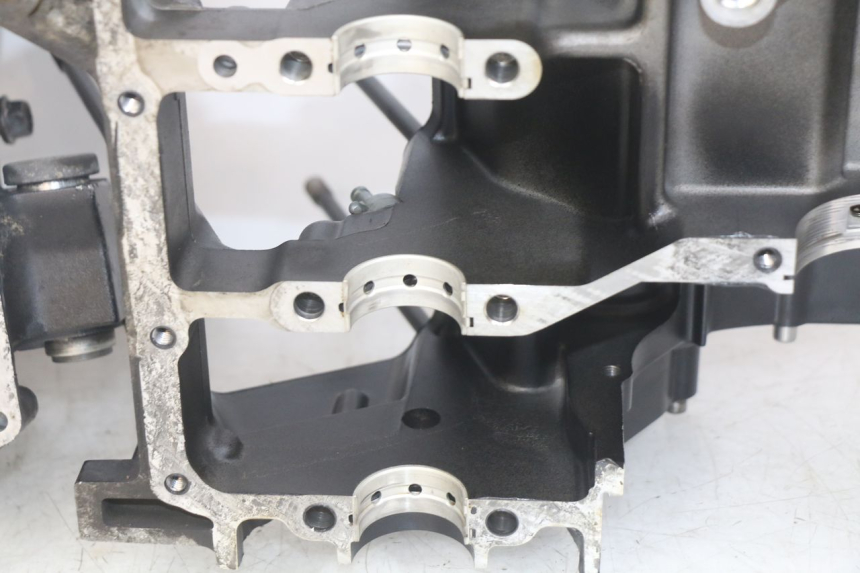 photo de ENGINE BOTTOM CASE YAMAHA FZS FAZER 600 (1998 - 2001) - Component detail