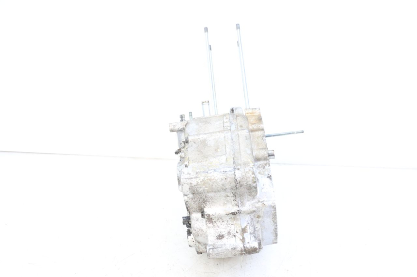 photo de ENGINE CRANKCASE HYOSUNG GF 125 (2001 - 2005) - Alternative perspective