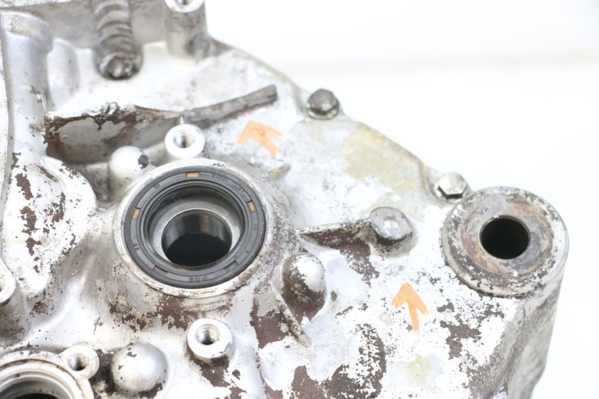 photo de ENGINE CRANKCASE HYOSUNG GF 125 (2001 - 2005) - Checked used part