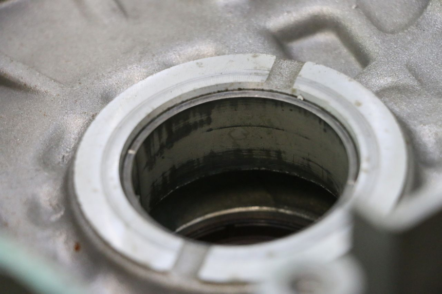 photo de ENGINE CRANKCASE GILERA GP 800 (2007 - 2013) - Alternative angle