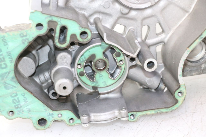 photo de ENGINE CRANKCASE GILERA GP 800 (2007 - 2013) - Zoom on usage condition