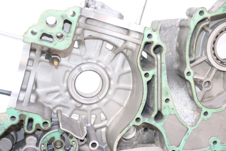 photo de ENGINE CRANKCASE GILERA GP 800 (2007 - 2013) - Alternative perspective