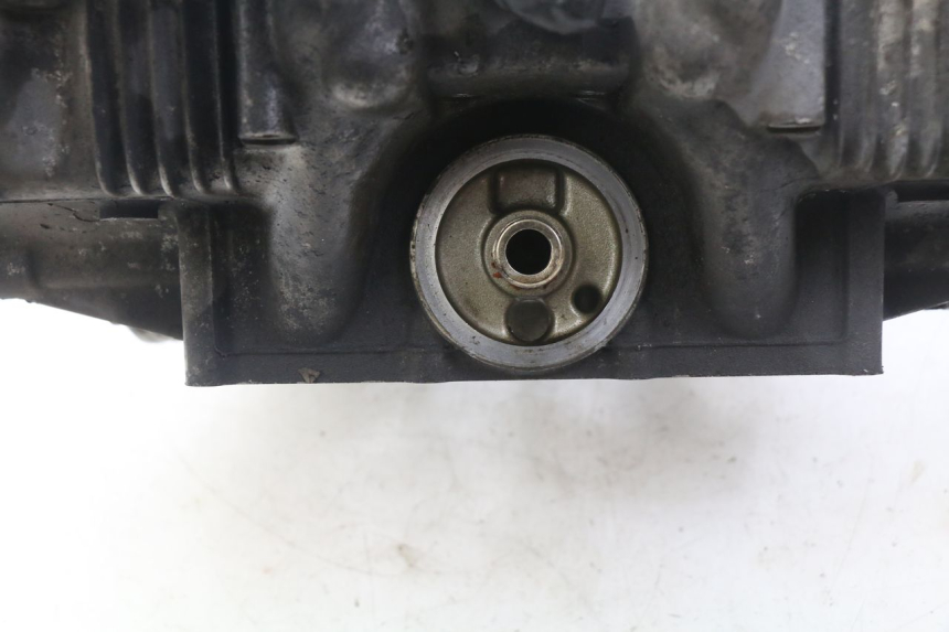 photo de ENGINE LOWER CASING SUZUKI GSF S BANDIT 600 (2000 - 2004) - Surface and material condition