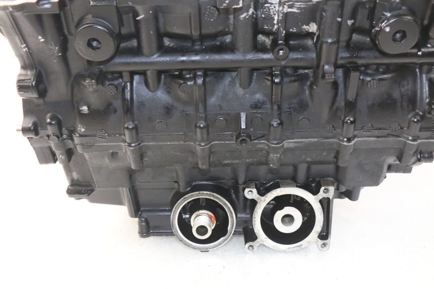 photo de ENGINE CRANKCASE SUZUKI GSR 600 (2005 - 2012) - Surface and material condition