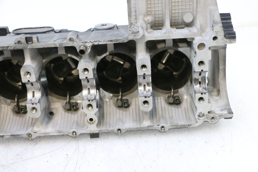photo de ENGINE CRANKCASE SUZUKI GSR 600 (2005 - 2012) - Checked used part