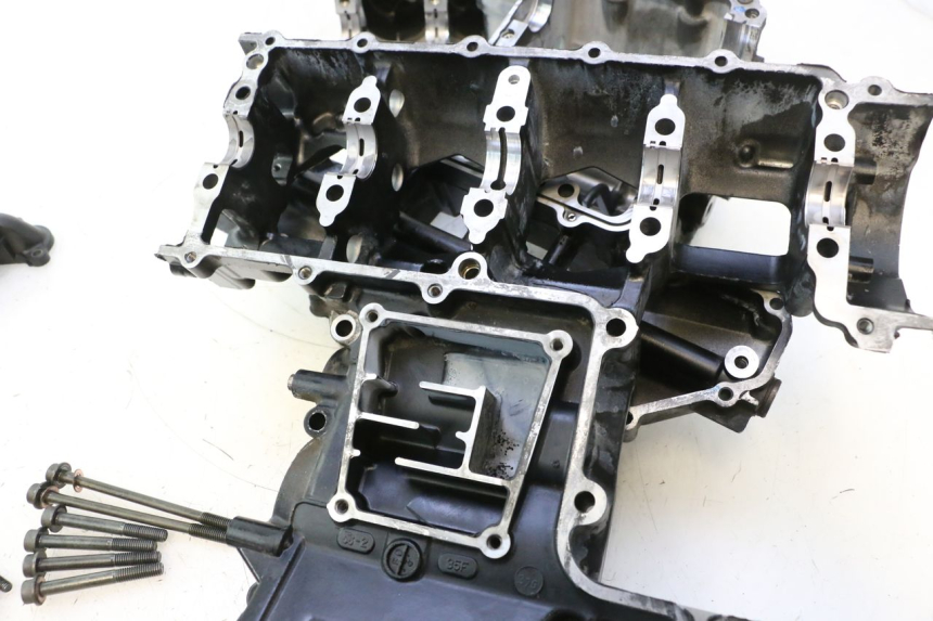 photo de ENGINE CRANKCASE SUZUKI GSR 600 (2005 - 2012) - Markings and original references