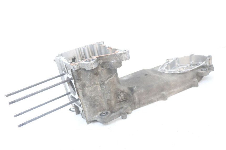 photo de ENGINE CRANKCASE HONDA NES AROBASE 125 (2000 - 2003) - Additional view of the item