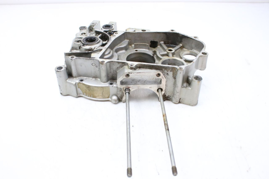 photo de ENGINE LOWER CASING SYM HUSKY 125 (1999 - 2005) - Surface and material condition