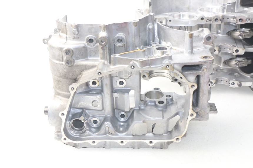 photo de ENGINE CRANKCASE HONDA INTEGRA NC D 750 (2016 - 2018) - Focus on structure