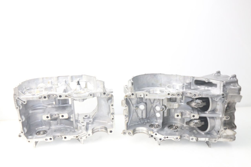 photo de ENGINE CRANKCASE HONDA INTEGRA NC D 750 (2016 - 2018) - Spare part profile view