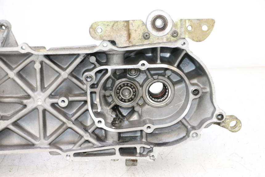 photo de ENGINE CRANKCASE RIDE JUMP 2T 50 (2012 - 2017) - Component zoom