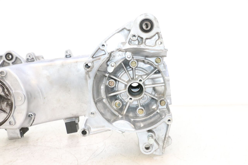 photo de ENGINE CRANKCASE PEUGEOT KISBEE 2T 50 (2018 - 2022) - Component zoom