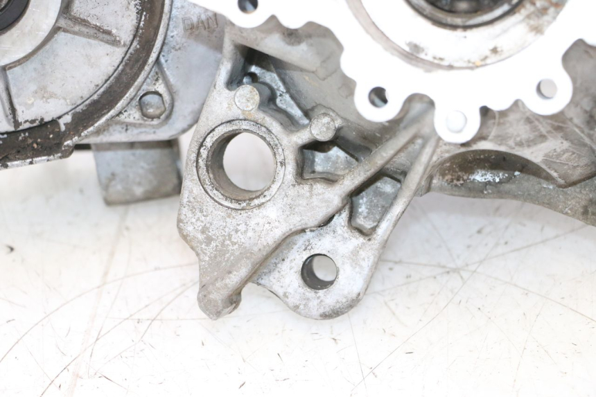 photo de ENGINE CRANKCASE PEUGEOT KISBEE 2T 50 (2010 - 2017) - Spare part profile view