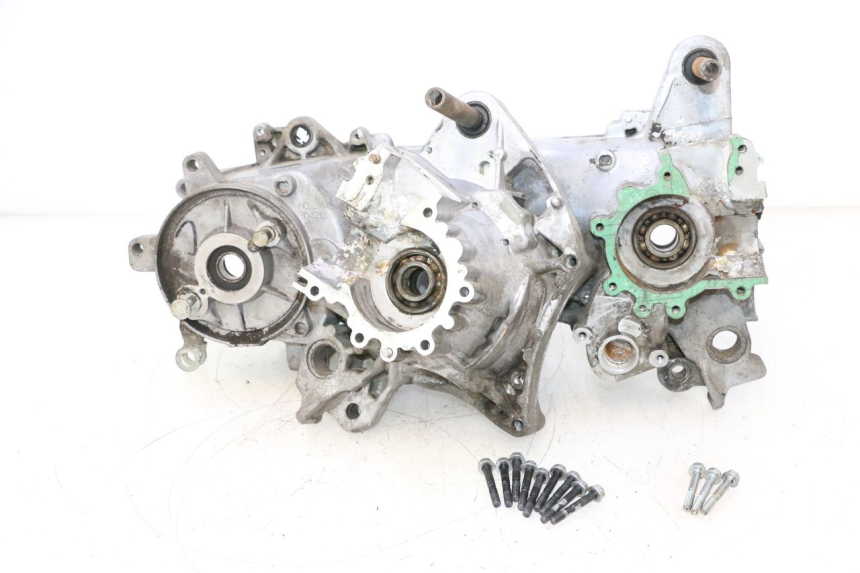 photo de ENGINE CRANKCASE PEUGEOT KISBEE 2T 50 (2010 - 2017) - Fixing points details