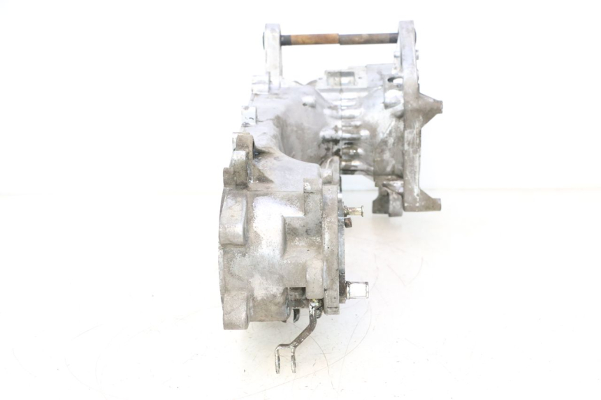 photo de ENGINE CRANKCASE PEUGEOT KISBEE 2T 50 (2010 - 2017) - Fixing points details