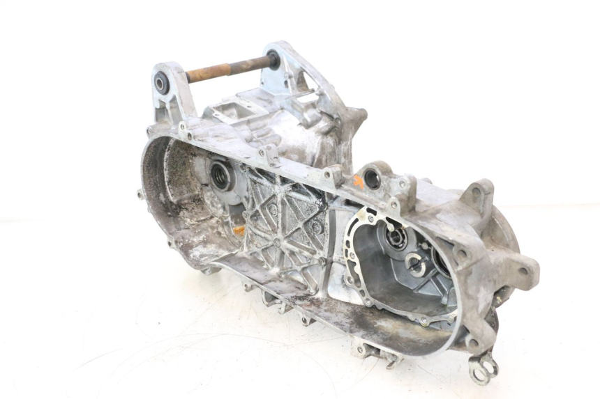 photo de ENGINE CRANKCASE PEUGEOT KISBEE 2T 50 (2010 - 2017) - Surface and material condition