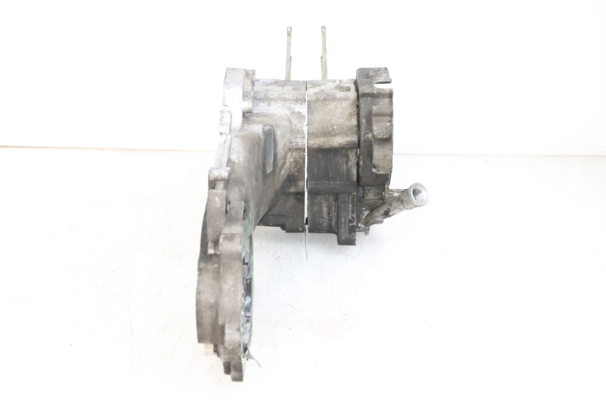 photo de ENGINE LOWER CASING PEUGEOT KISBEE 4T 50 (2018 - 2022) - Zoom on usage condition