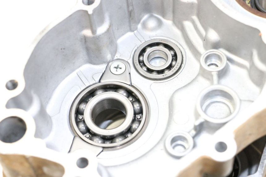 photo de ENGINE LOWER CRANKCASE KAWASAKI KX 85 (2014 - 2021) - Component zoom