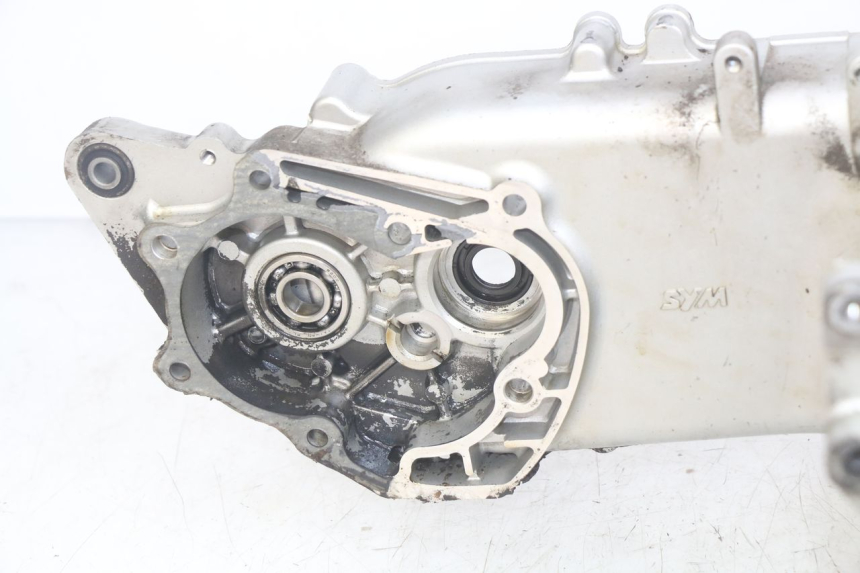 photo de ENGINE LOWER CASING SYM MIO 50 (2011 - 2017) - Additional view of the item