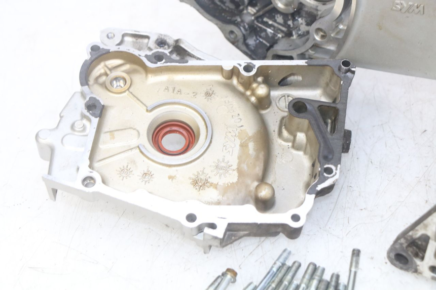 photo de ENGINE LOWER CASING SYM MIO 50 (2011 - 2017) - Used quality zoom