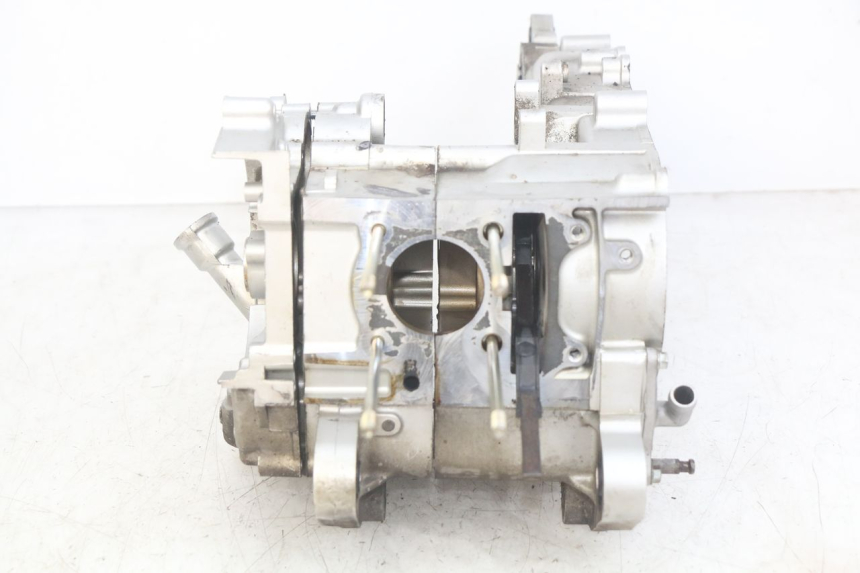 photo de ENGINE LOWER CASING SYM MIO 50 (2011 - 2017) - Product overview