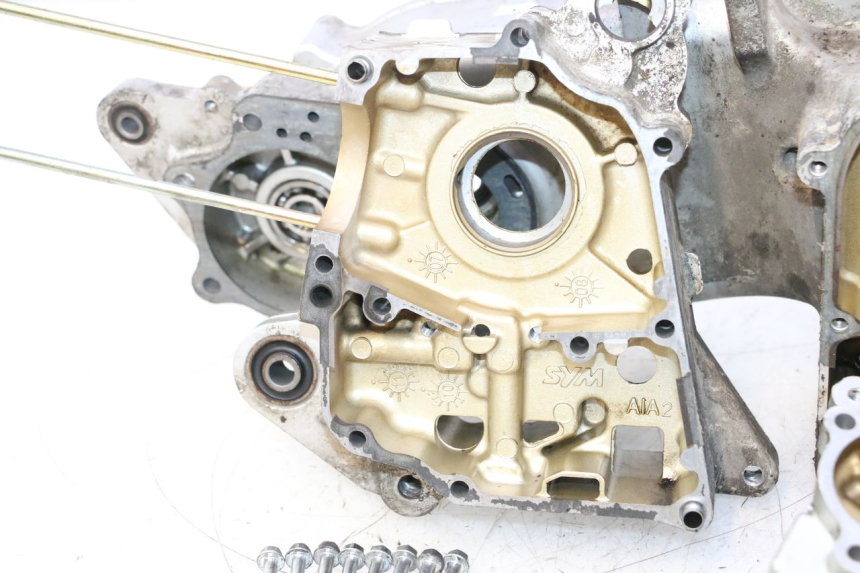 photo de ENGINE CRANKCASE SYM MIO 50 (2005 - 2010) - Alternative angle