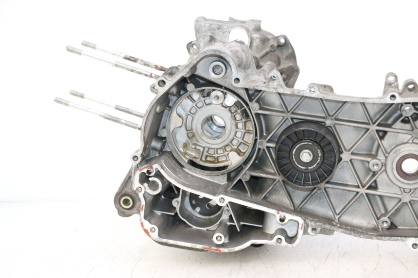 photo de ENGINE CRANKCASE PIAGGIO MP3 LT 300 (2010 - 2016) - High-resolution close-up